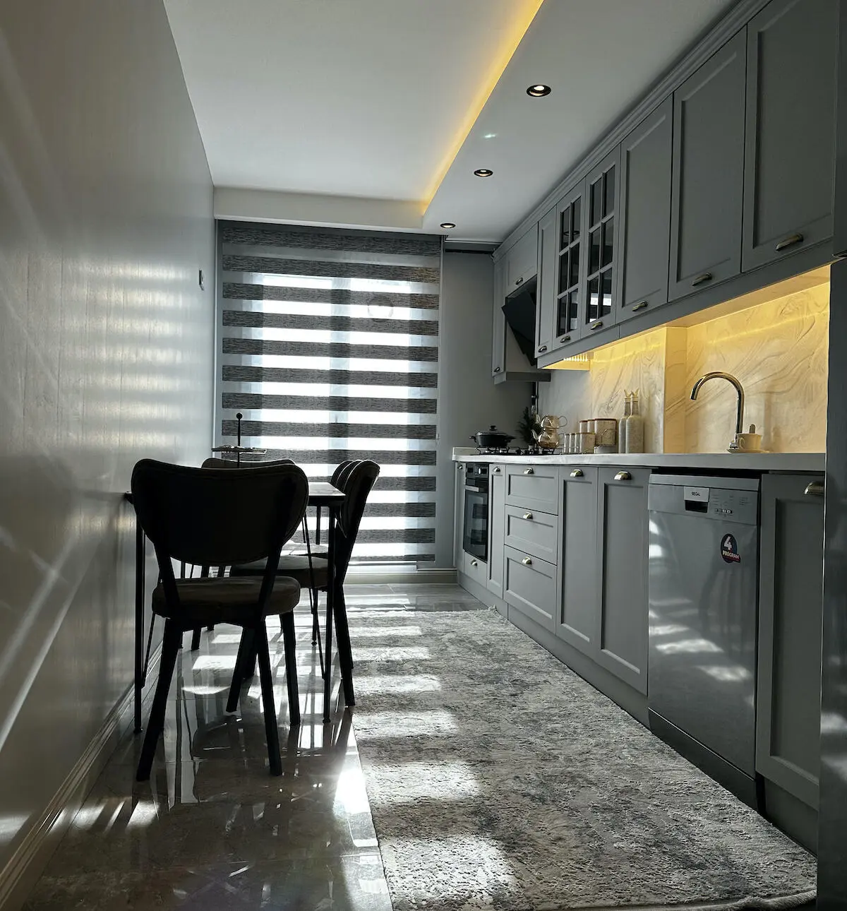 Fitted kitchen